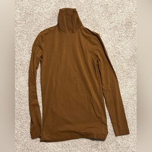 H&M XS brown turtleneck
